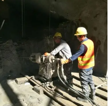 寒亭水下抗分散灌浆料特点 水下不分散注浆料介绍